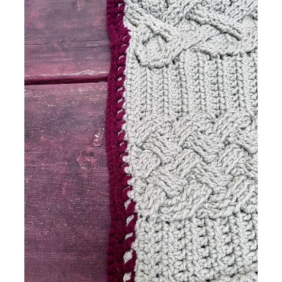 VTG Handmade Chunky Knit Lap Baby Blanket Throw Pistachio Green Burgundy Retro - Picture 3 of 6